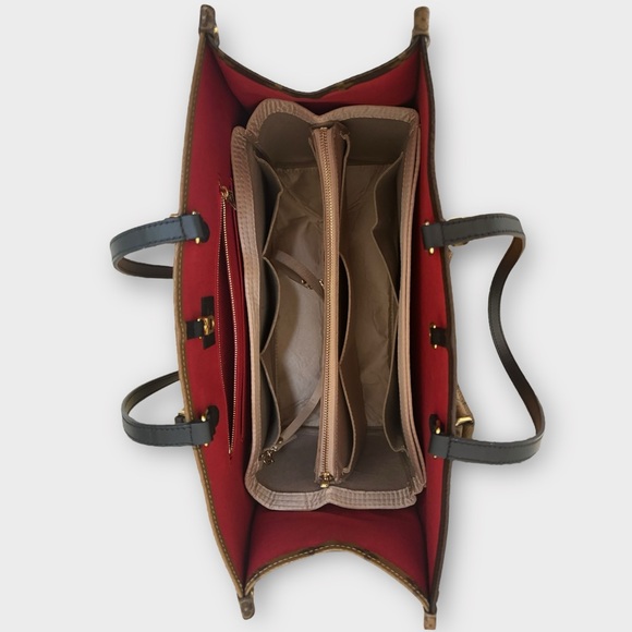 LOUIS VUITTON Monogram/Reverse OntheGo GM, NEW - Picture 11 of 12